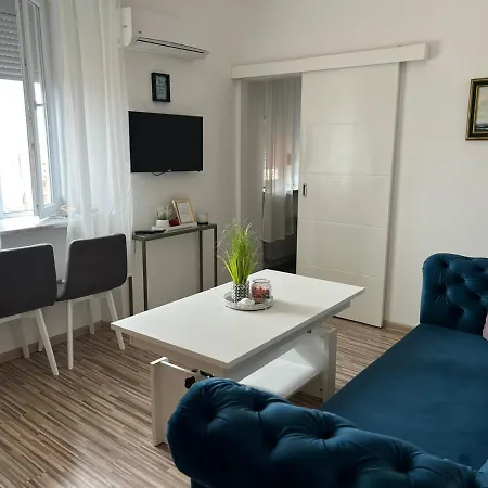 Apartman Emova